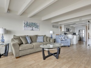 beachvillage3-14-living-area.jpg