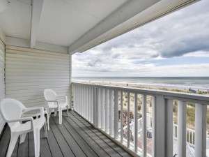 beachvillage3-18-upper-balcony.jpg