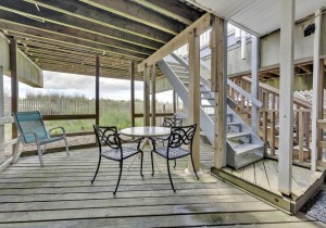 beachvillage3-30-lower-deck.jpg