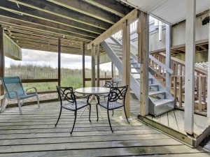 beachvillage3-30-lower-deck.jpg