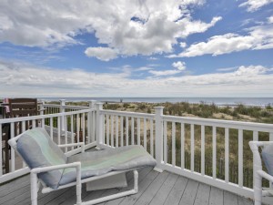 beachvillage3-4-oceanfront-deck.jpg