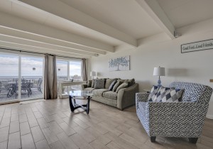 beachvillage3-7-living-area.jpg
