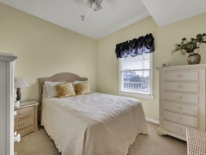 ritz8-18-bed-2.jpg