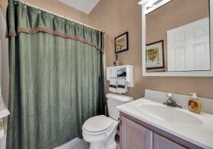 ritz8-20-bath-2.jpg
