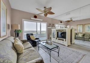 ritz8-8-living-area.jpg