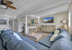 bayvista102-10-living-area.jpg