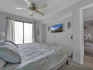 bayvista102-12-primary-bedroom.jpg