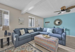 bayvista102-4-living-area.jpg