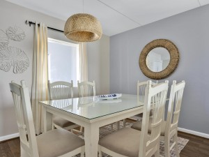 princessroyal702-10-dining.jpg