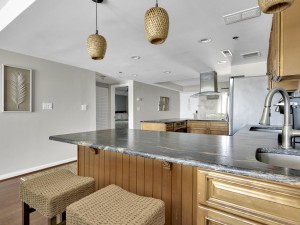 princessroyal702-12-kitchen.jpg