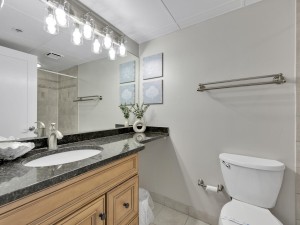princessroyal702-19-primary-bath.jpg