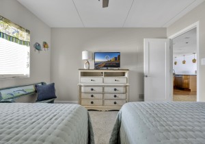 princessroyal702-21-bedroom-2.jpg