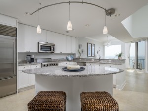 gateway1706-19-kitchen.jpg