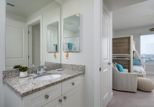 gateway1706-24-bath-3.jpg