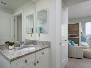 gateway1706-24-bath-3.jpg