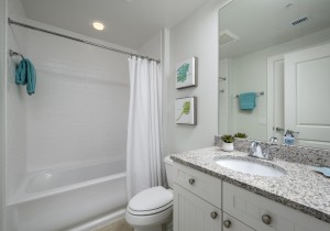 gateway1706-25-bath-3.jpg