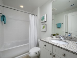 gateway1706-25-bath-3.jpg