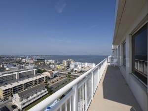 gateway1706-6-bay-view.jpg