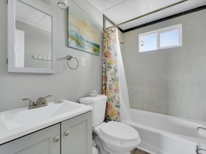 jammer304-12-bath.jpg