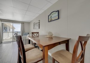 jammer304-5-dining.jpg