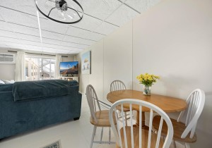 jammer104-5-dining.jpg