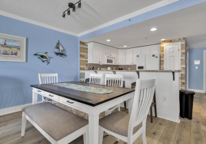 sunsetbay307-12-dining.jpg
