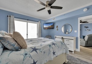 sunsetbay307-15-primary-bedroom.jpg
