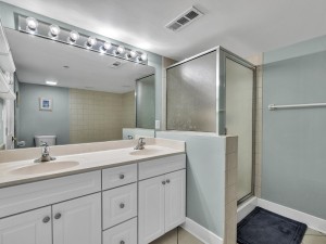 sunsetbay307-17-primary-bath.jpg