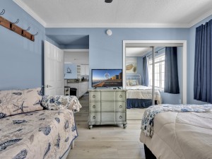 sunsetbay307-22-bedroom-2.jpg
