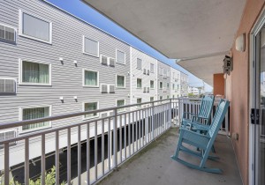 sunsetbay307-3-balcony.jpg