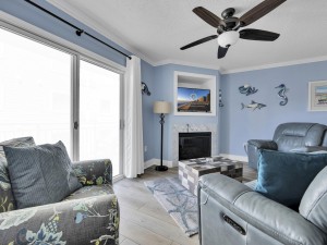sunsetbay307-6-living-area.jpg
