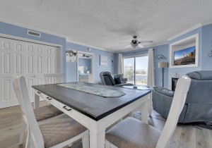 sunsetbay307-8-dining-area.jpg