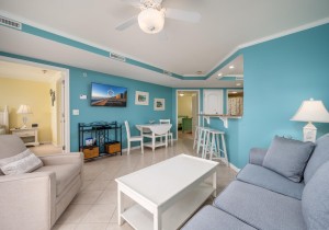 makai102-11-living-area.jpg