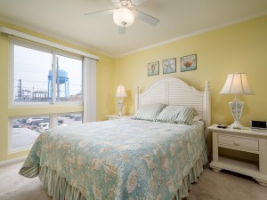 makai102-12-primary-bedroom.jpg