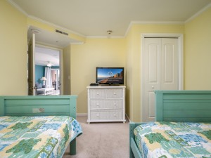 makai102-17-bedroom-2.jpg