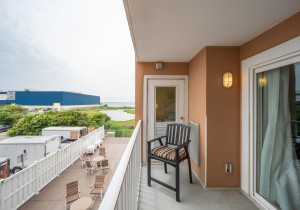 makai102-2-balcony-view.jpg