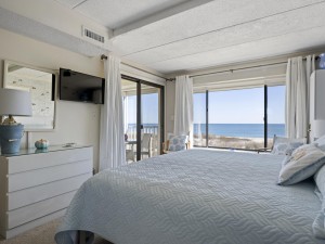 anchoragell307-24-primary-bedroom.jpg