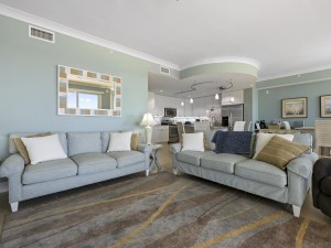 gateway1403-16-living-area.jpg