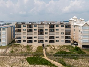 amberwaves-6d-exterior-street-side.jpg