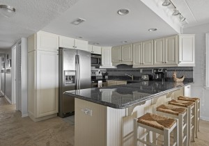 amberwaves104-14-kitchen.jpg