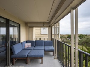 amberwaves104-3-balcony.jpg