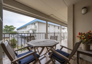 amberwaves104-5-outdoor-dining.jpg