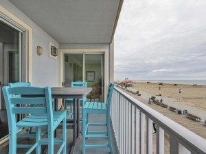 belmont304-1-new-balcony.jpg