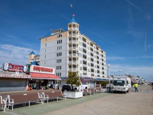 belmont304-4809-exterior.jpg