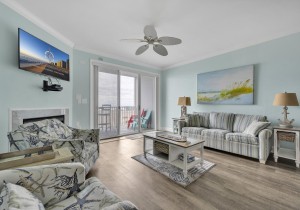 belmont304-5-living-area.jpg