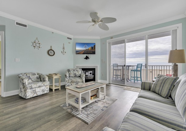 belmont304-6-living-area.jpg