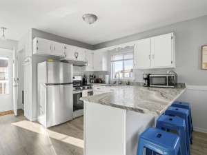 wanmar303-12-kitchen.jpg
