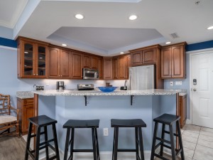 belmont506-12-kitchen.jpg