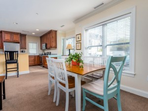 belmontth6-16diningarea.jpg