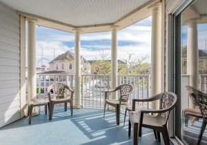 belmontth6-19balcony.jpg